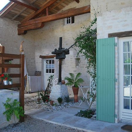 Les Jardins Saint Leonard Hotel Thairé Buitenkant foto