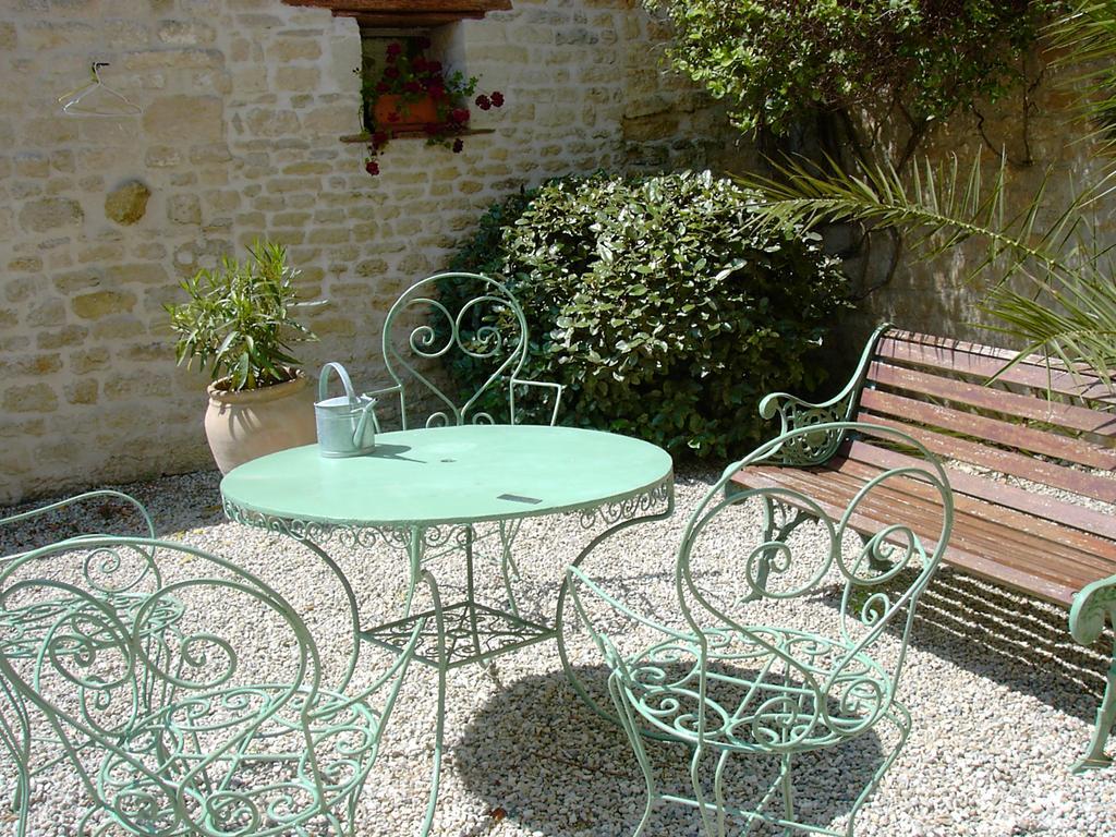 Les Jardins Saint Leonard Hotel Thairé Buitenkant foto